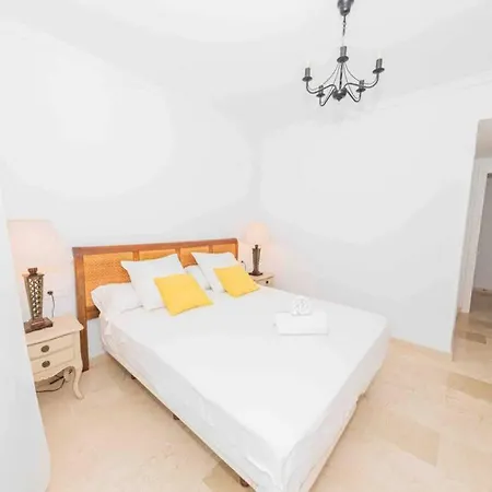 Terrazas De Banus / 2bed/ 2bath/wifi Apartment Marbella