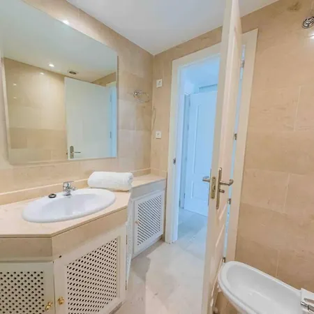 Apartment Terrazas De Banus / 2bed/ 2bath/wifi